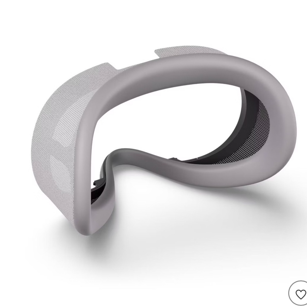 SOLD Oculus Quest Gray and White VR Headset